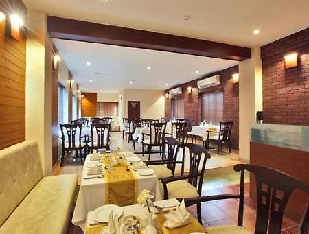Jk Park Residency Hotell Kannur Exteriör bild