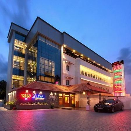Jk Park Residency Hotell Kannur Exteriör bild