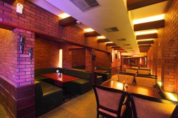 Jk Park Residency Hotell Kannur Exteriör bild